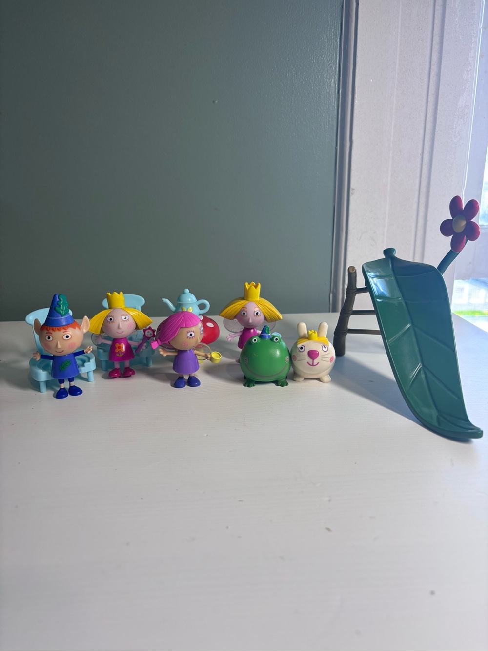 Ben and Holly's Little Kingdom Toys action figures Set Of 6 Plus Accessories